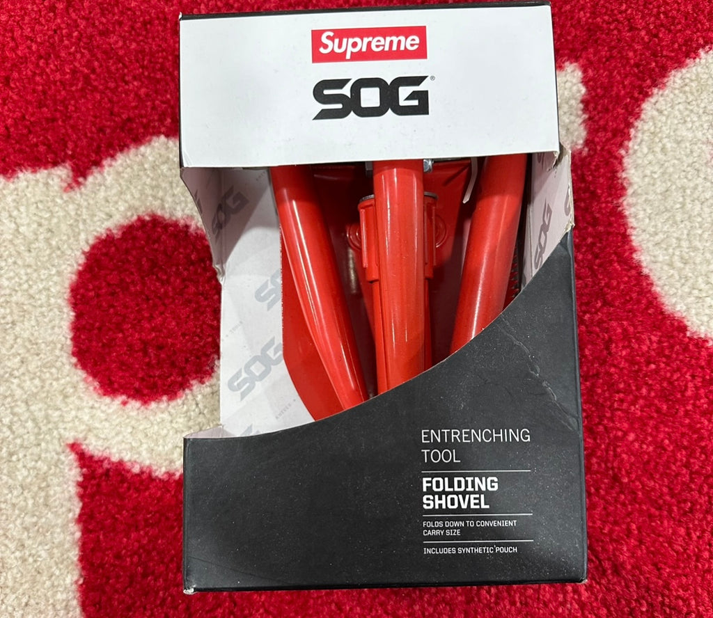 Supreme SOG Entrenching Shovel スコップ SUPREME SOG Collapsible