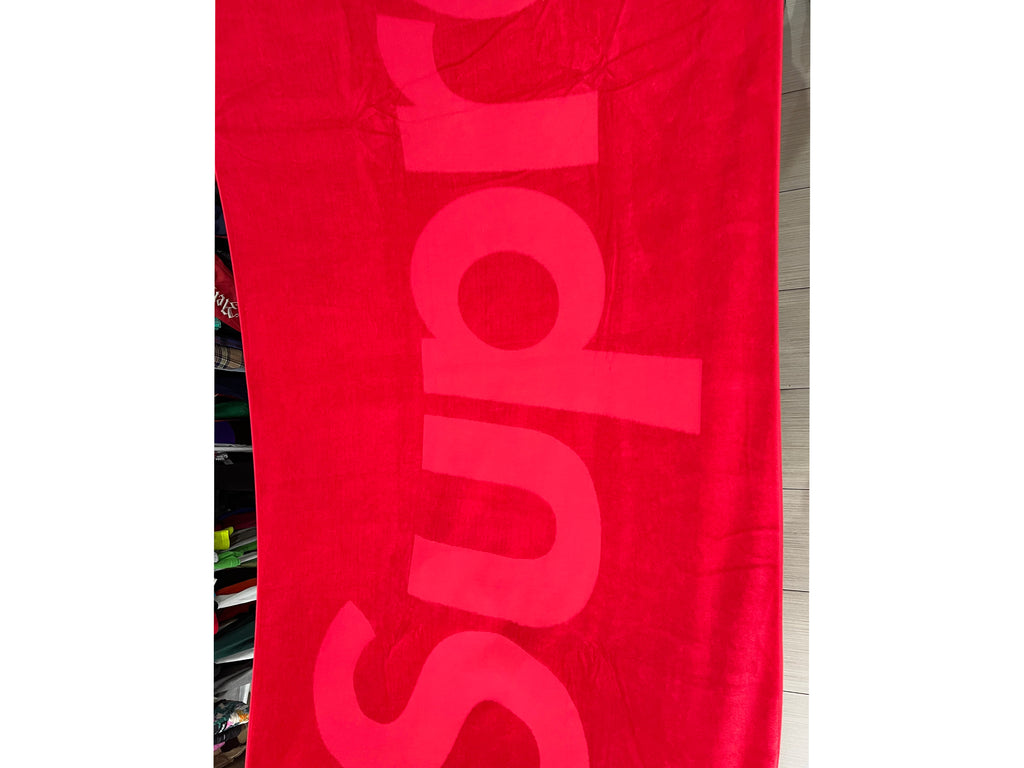 Supreme Tonal Logo Towel Red SS23 – UniqueHype