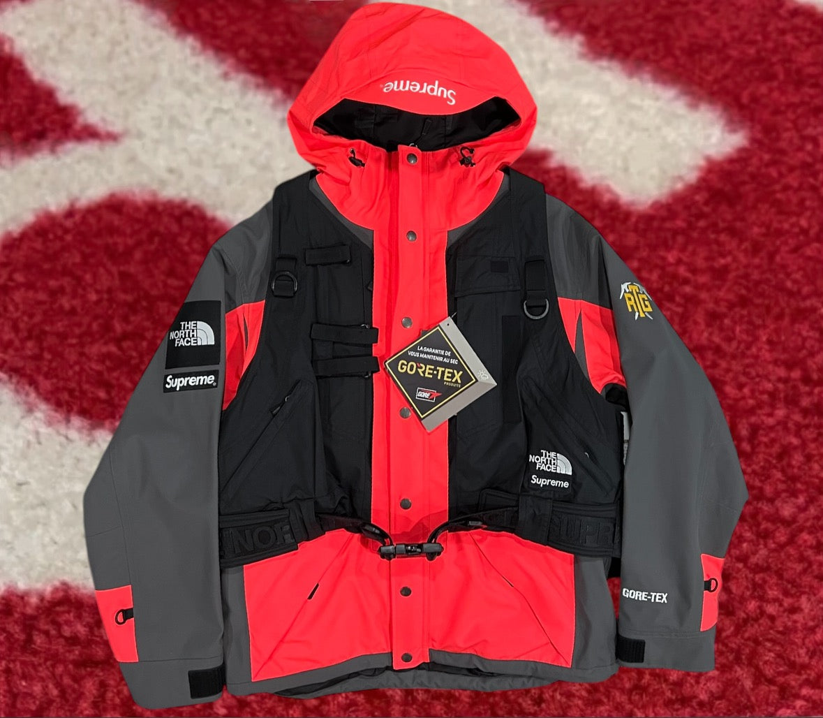 Supreme X The North Face RTG Jacket Vest - Bright Red - Size