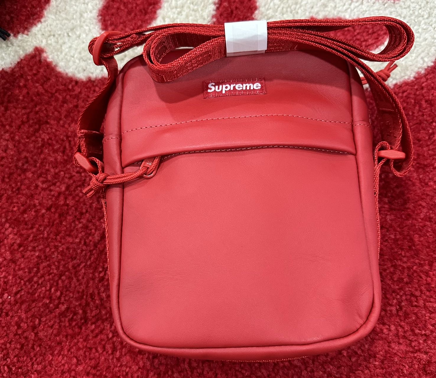 【Supreme】Leather Shoulder Bag レッド 送料無料【se1239r】 se1239r.jpg