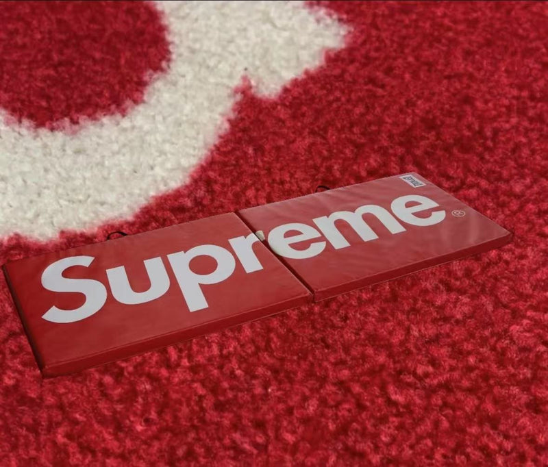 Supreme Everlast Folding Exercise Mat Red – UniqueHype