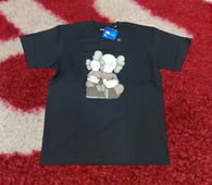 KAWS x Uniqlo Kids UT Short Sleeve Graphic T-shirt Black