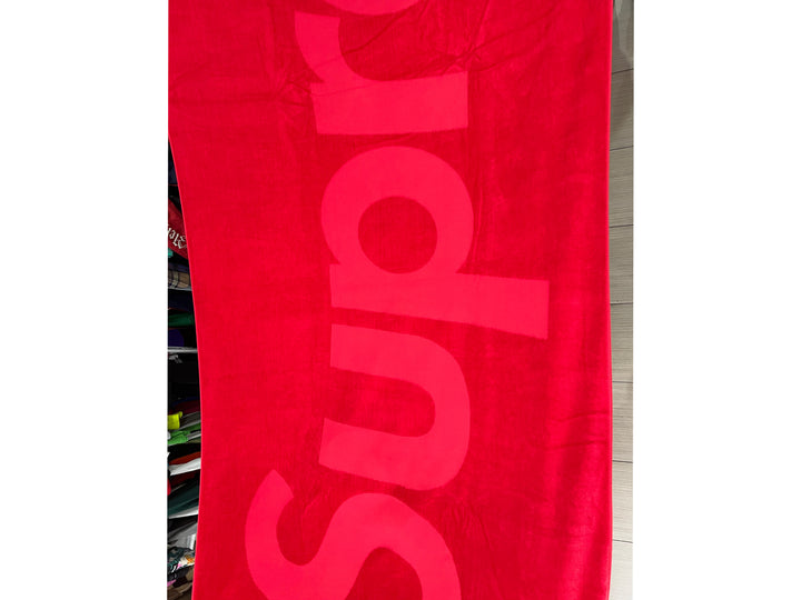 Supreme Tonal Logo Towel Red SS23