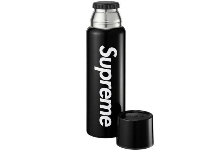 Supreme SIGG Vacuum Insulated 0.75L Bottle Black FW20