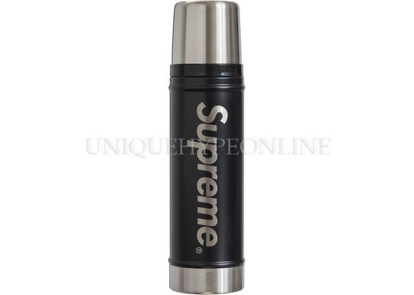 Supreme x Stanley 20 oz Vacuum Insulated Bottle Black